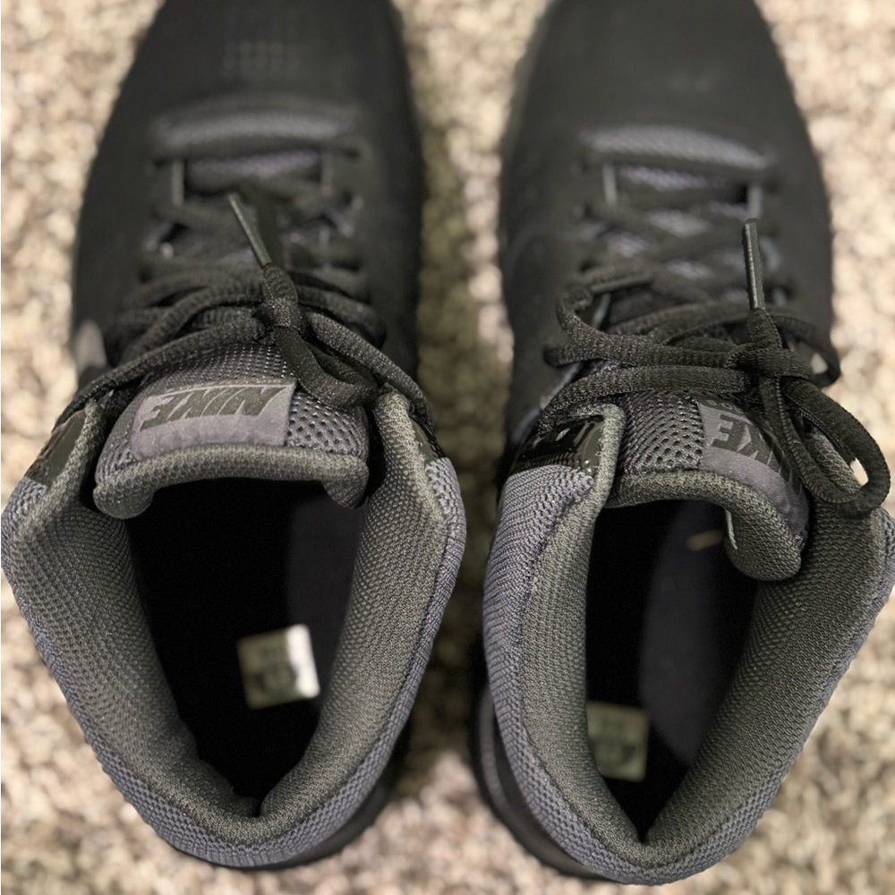 Nike Men's Black and Gray Sneakers Size 8.5 - Picture 8 of 10